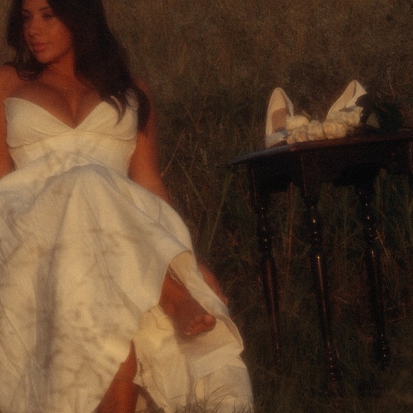 House of CB LADY WHITE STRAPLESS MIDI DRESS (Bigger Cup D-E) - Picture 7 of 8